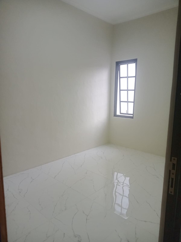 Harga Miring. Rumah bagus Perum Suradita, Cisauk