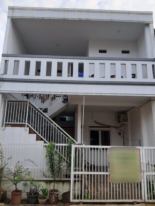 Rumah Bagus Di Perum Cahaya Garuda Residence Bojongsari Depok