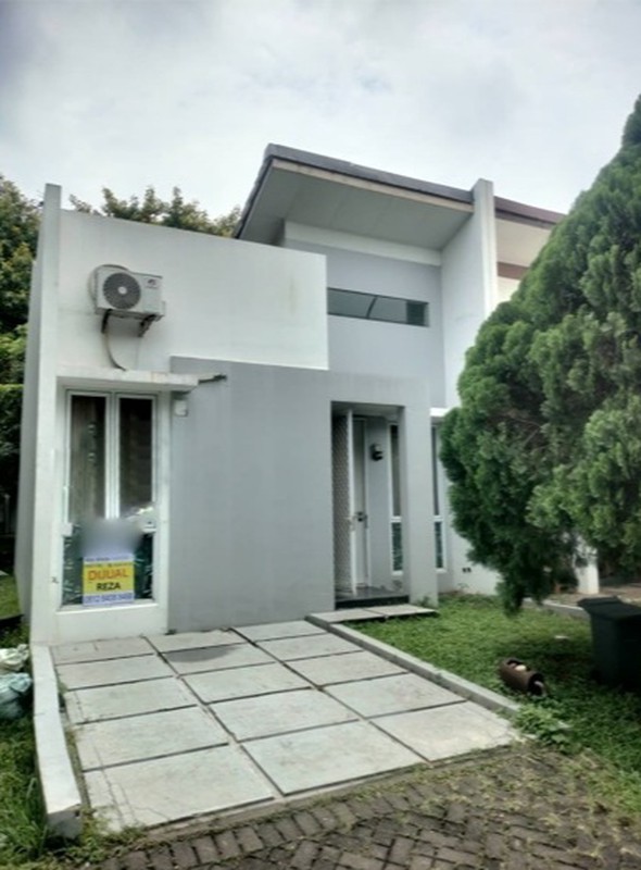 Grab Fast. Rumah Bagus the Icon Simplicity BSD. Harga Dibawah Pasaran.