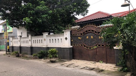 Rumah Bagus Di Jl Setia Pondok Gede Bekasi Jawa Barat