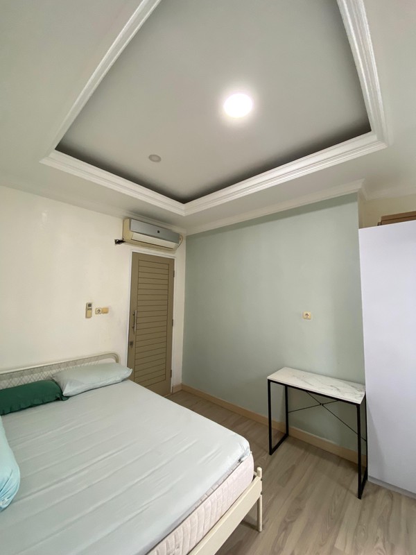 Rumah Bagus Di Duta Bintaro, Jl Tampak Siring Serpong Tangerang Selatan