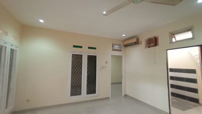 Rumah 3 kamar Cluster Bebas Banjir di Harapan Indah Bekasi