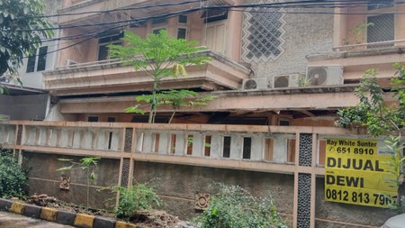 Rumah hoek metro sunter hitung tanah 14.5x18 m2