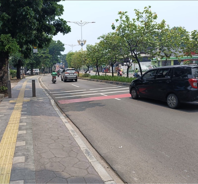 Ruko 3.5 lantai Jalan Raya Radin Inten Jak Tim LT 5x24 m2 SHM