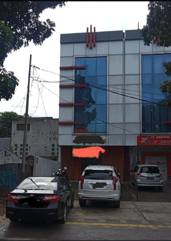 Ruko 3.5 lantai Jalan Raya Radin Inten Jak Tim LT 5x24 m2 SHM