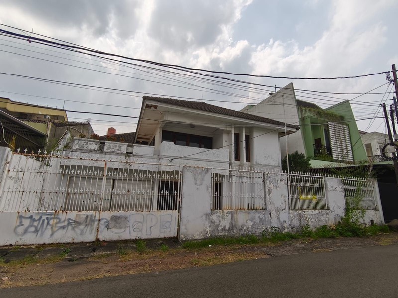 Rumah 2 Lantai di Tebet Dalam - Komplek Taman Jepang (Komplek Premium) Tebet Jaksel