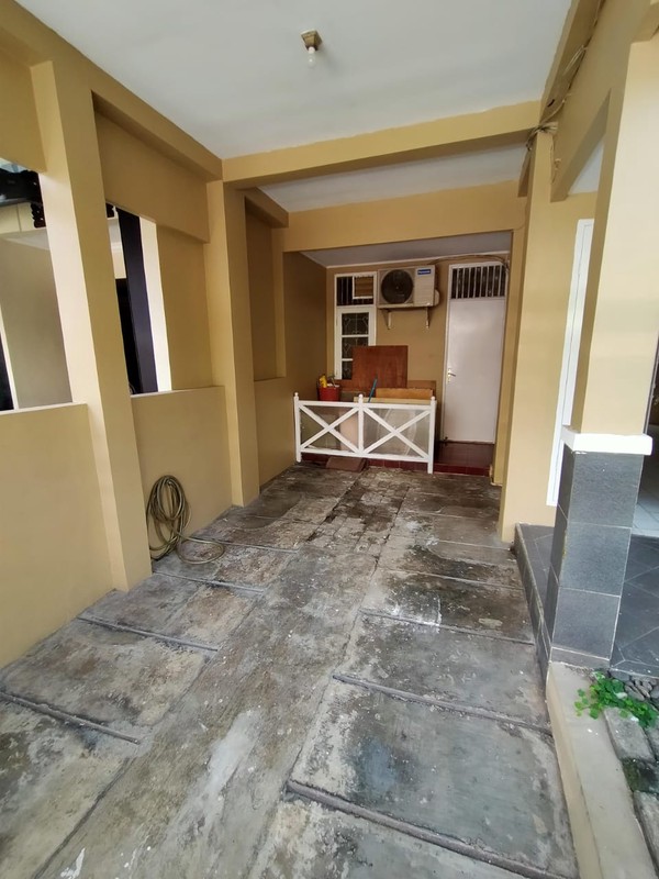 Rumah Bagus, 2 Lantai siap huni di Bintaro