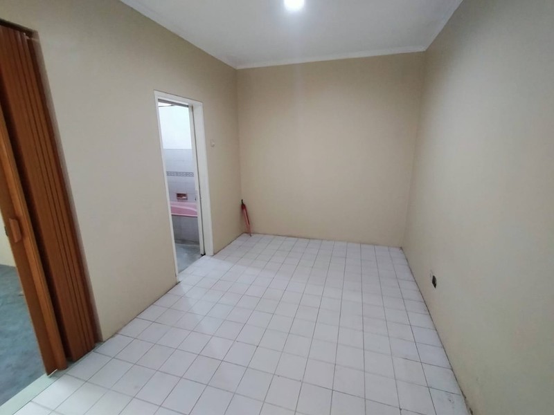 Rumah Bagus, 2 Lantai siap huni di Bintaro