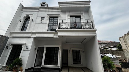 Rumah Baru 2 Lantai Cluster Mewah di Jagakarsa Jakarta Selatan Hanya 5 Menit Ke Toll Andara