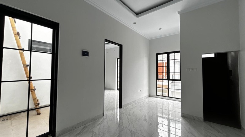 Rumah Baru 2 Lantai Cluster Mewah di Jagakarsa Jakarta Selatan Hanya 5 Menit Ke Toll Andara