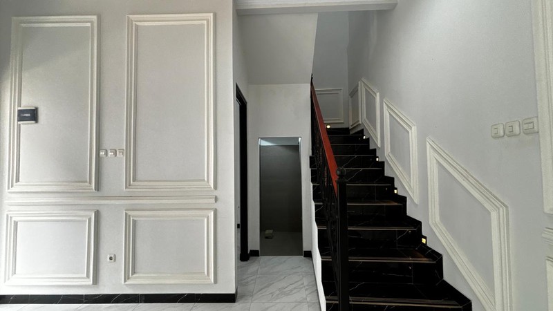 Rumah Baru 2 Lantai Cluster Mewah di Jagakarsa Jakarta Selatan Hanya 5 Menit Ke Toll Andara