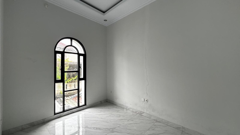 Rumah Baru 2 Lantai Cluster Mewah di Jagakarsa Jakarta Selatan Hanya 5 Menit Ke Toll Andara