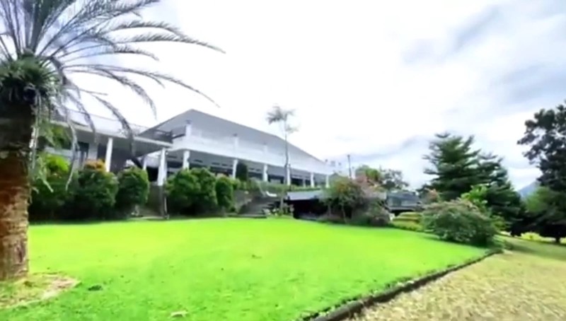 Villa Megah dan Indah dengan Luas 5000 m2 Sentul Bogor Jawa Barat