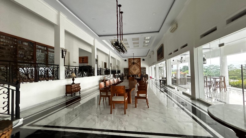 Villa Megah dan Indah dengan Luas 5000 m2 Sentul Bogor Jawa Barat