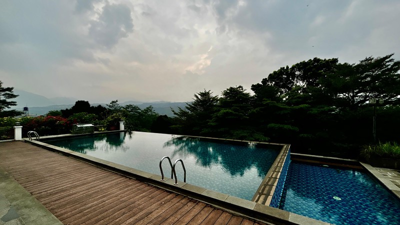 Villa Megah dan Indah dengan Luas 5000 m2 Sentul Bogor Jawa Barat