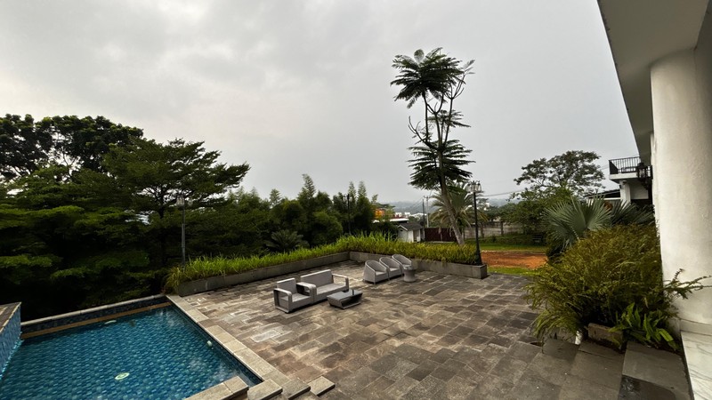 Villa Megah dan Indah dengan Luas 5000 m2 Sentul Bogor Jawa Barat