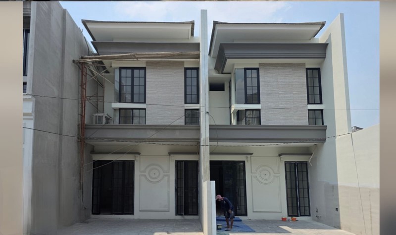 Hook Spesial 4 Kamar Tidur Dijual Rumah Baru Taman Pondok Indah Wiyung Surabaya Dekat Babatan Pratama, Mukti, Royal Residence, Pakuwon Mall