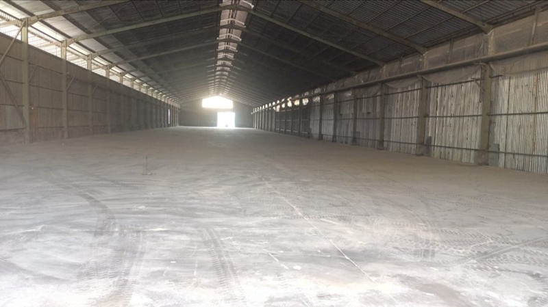 Disewakan 3168 m2 Gudang Raya Margomulyo - Kekuatan 3 Ton - Dekat Akses Tol , Akses Pelabuhan