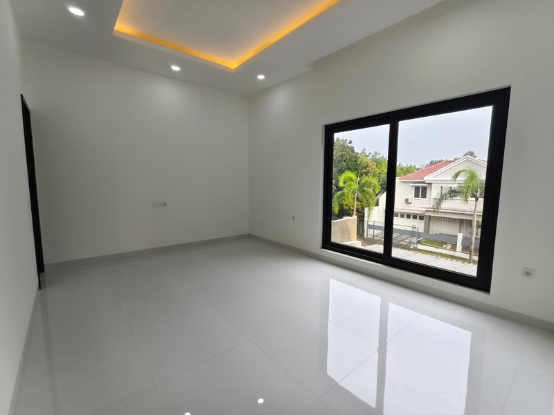 BRAND NEW HOUSE di PUSPITA LOKA, BSD dekat Al-Azhar