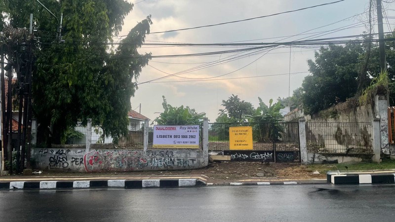 Dijual tanah di Jl. Laks. ME Martadinata, Kota Purwakarta, cocok untuk showroom, pujasera, retail, dll