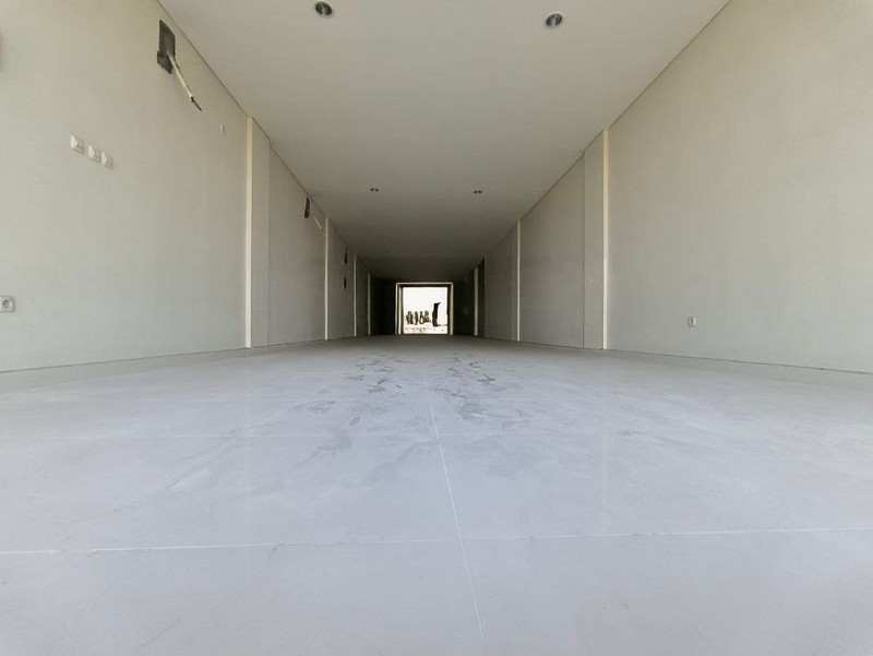 Dijual / Disewakan Ruko Baru 4 Lantai Premium Lokasi Strategis di Dinoyo, Surabaya
