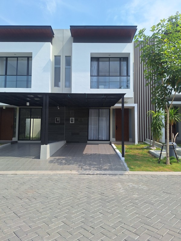 NEW Baru Dijual Rumah Northwest Central Citraland Surabaya BONUS FULL FURNISHED Modern Siap Huni dekat Sekolah Ciputra Kasih, Citra Berkat