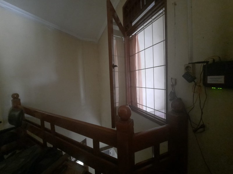 Rumah SIap Huni di Bintaro Sektor 2 dengan KT 3+1 KM 3+1 Sertifikat SHM