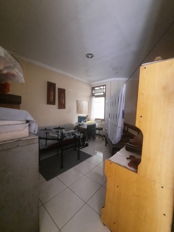 Rumah SIap Huni di Bintaro Sektor 2 dengan KT 3+1 KM 3+1 Sertifikat SHM