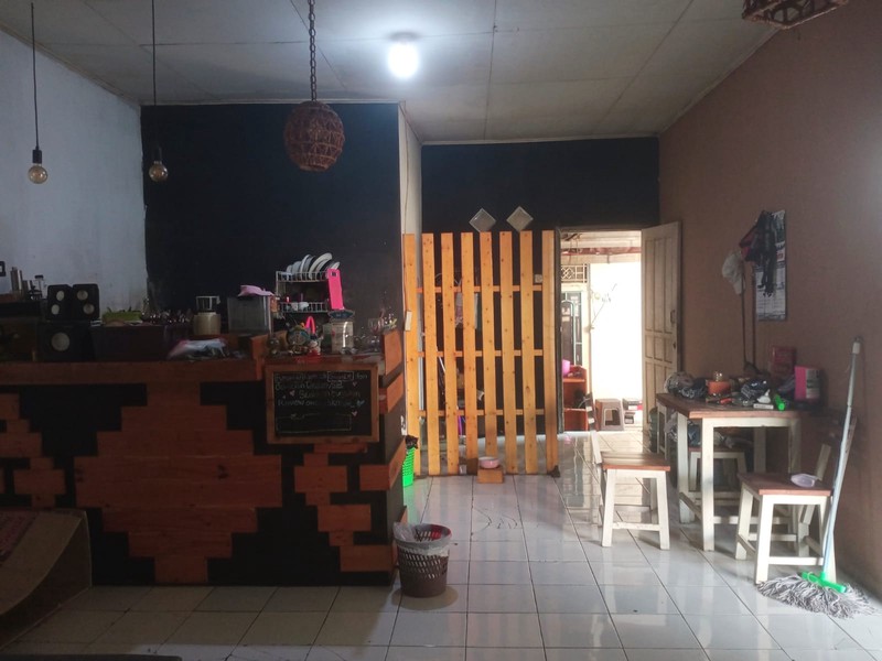 Ruang Usaha & Rumah Strategis Di Jalan Magelang Magelang-Jogja, Blondo, Magelang
