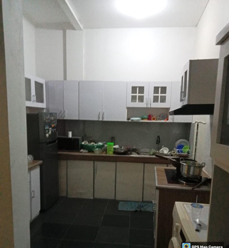 Rumah Bergaya American Classic 2,5 Lantai di Cibiru