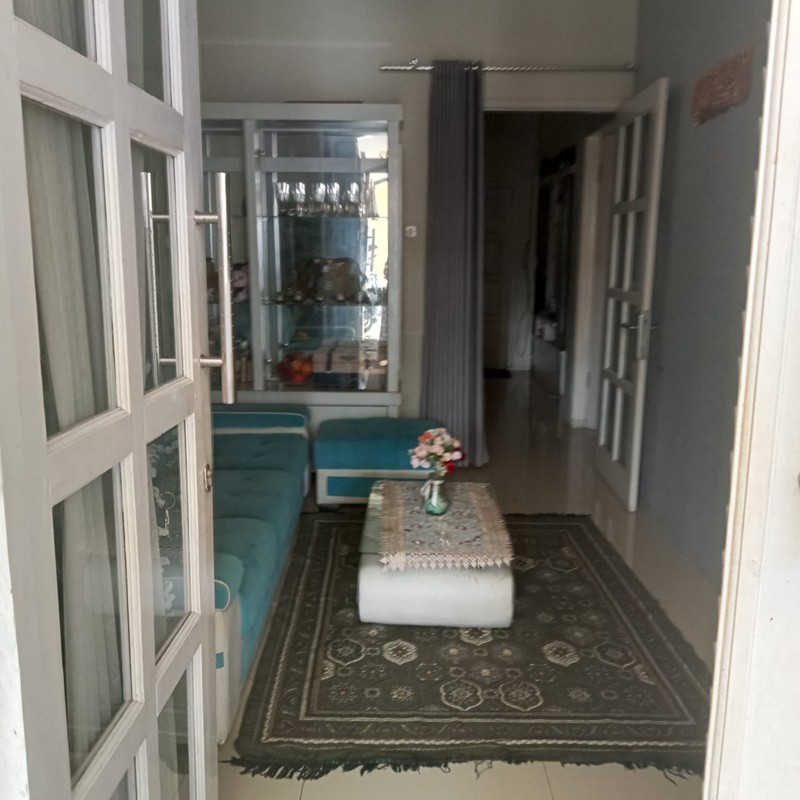Rumah Bergaya American Classic 2,5 Lantai di Cibiru