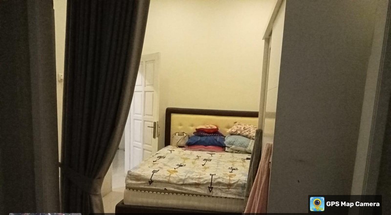 Rumah Bergaya American Classic 2,5 Lantai di Cibiru