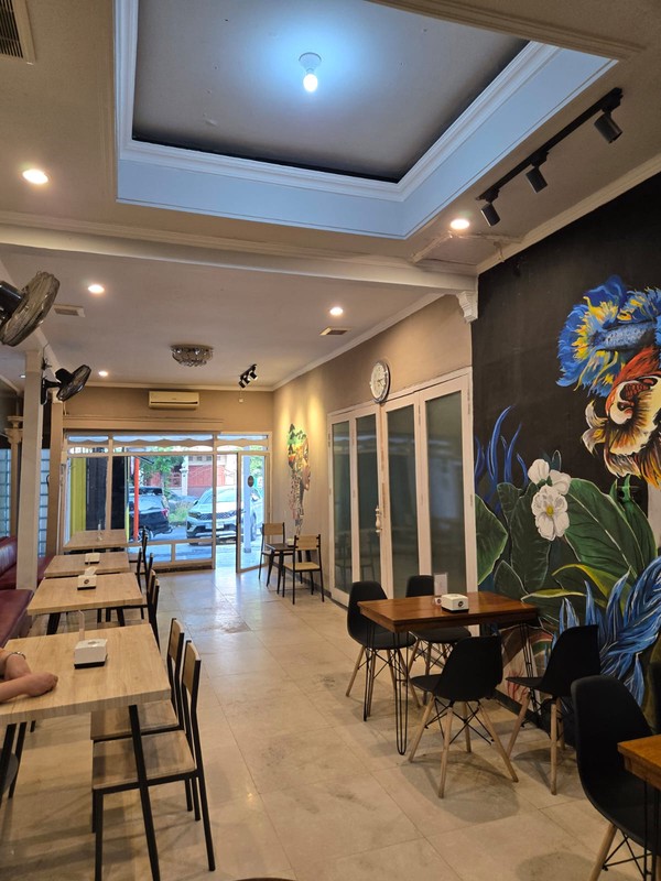 1 572. Jual/Sewa Rumah siap huni Darmo baru barat cocok untuk usaha