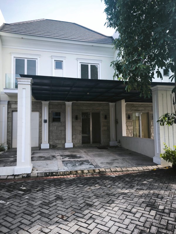 MURAH 1 Milyar-an Dijual Rumah Baru Greenland Residence Menganti - SPESIAL Row Jalan LEBAR 4 Mobil - Selangkah ke Clubhouse dekat Citraland, Pakuwon Mall Surabaya