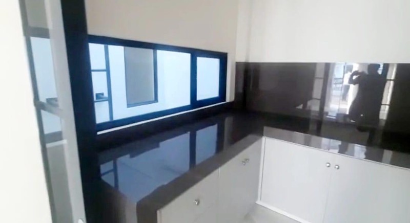 Rumah Bagus Di Lavon 2, Cluster Viridia Cikupa Tangerang