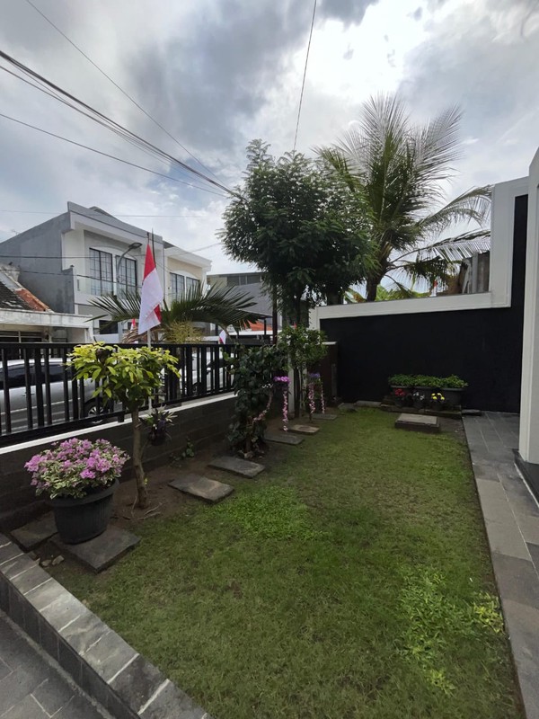 DIJUAL CEPAT RUMAH DARMO PERMAI TIMUR PREMIUM AREA,MUDAH KEMANA-MANA