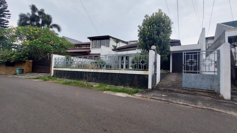 Rumah 1 Lantai Murah Hitung tanah, di Kesehatan Bintaro Jakarta Selatan