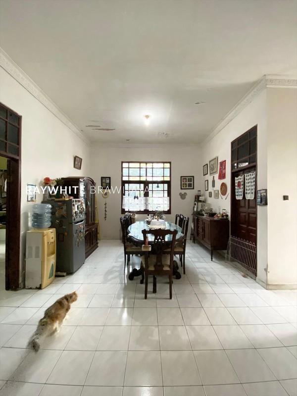 Rumah Lama Lokasi Strategis Area Cilandak Barat
