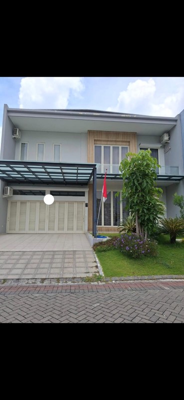Di jual cepat rumah di Pakuwon Indah Lisbon Granada Surabaya Barat