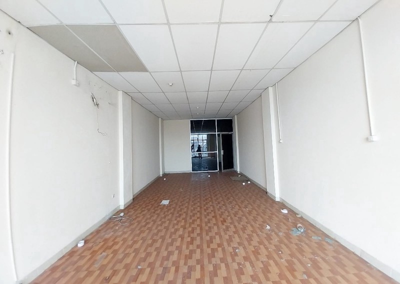 Ruko gandeng 3, siap pakai, potensial, lokasi strategis, pusat bisnis di Ketapang, Krukut , Jakarta Barat