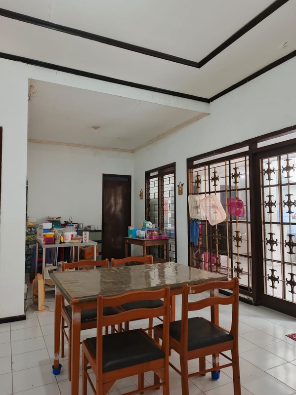 Rumah 5 Kamar Tidur Dalam Perum Green Garden Lokasi Dekat Manna Kampus Godean