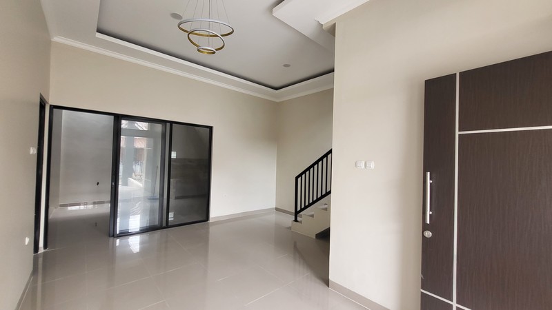 Rumah Baru Siap Huni 2 Lantai di Melati Mas Dekat Tol