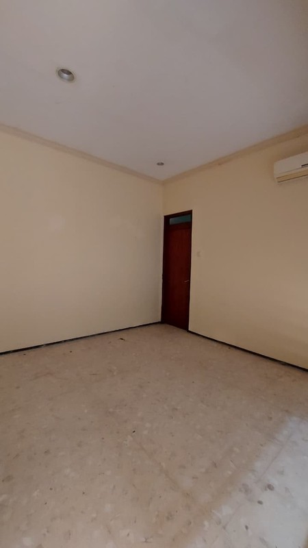 Dijual Rumah Strategis Ngagel Surabaya Tengah - 3 Kamar