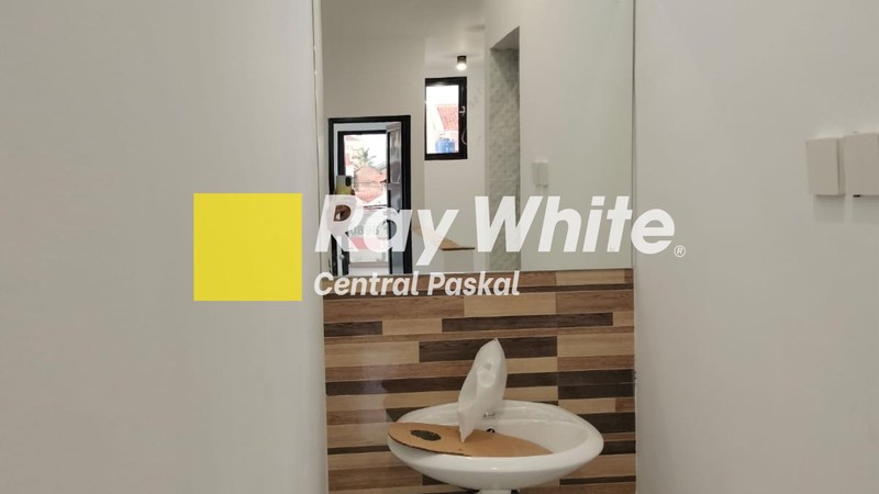 2 Rumah Bangunan Baru Nan Estetik di Kopo Permai Bandung