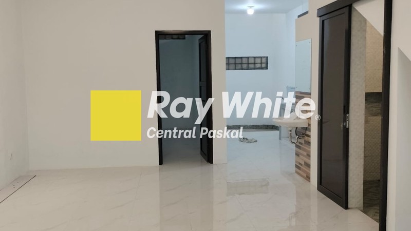 2 Rumah Bangunan Baru Nan Estetik di Kopo Permai Bandung