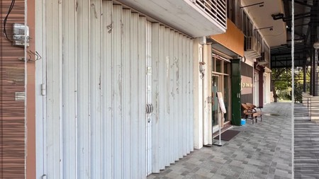 Dijual Ruko 3 Lantai Loop Graha Famili Surabaya