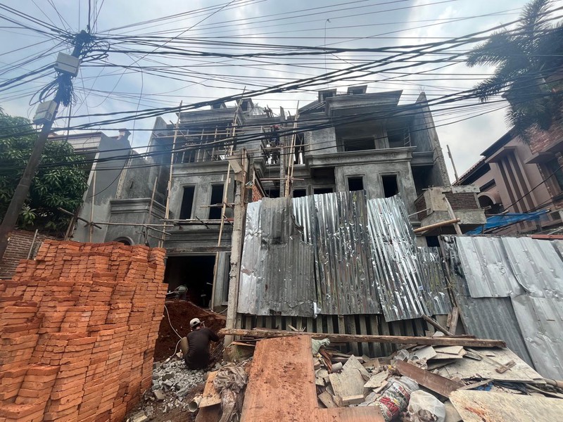 Rumah Baru Design American Classic di Tebet Timur Jaksel