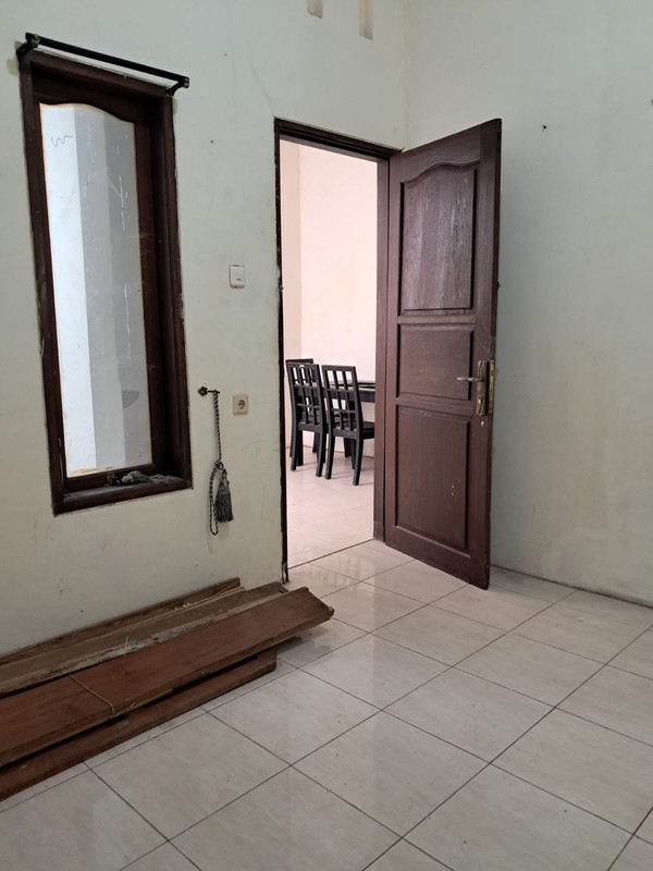 Dijual Rumah Siap Huni Strategis di Surabaya Utara