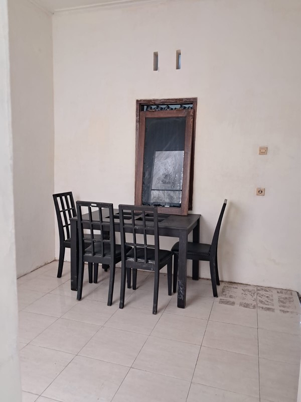 Dijual Rumah Siap Huni Strategis di Surabaya Utara