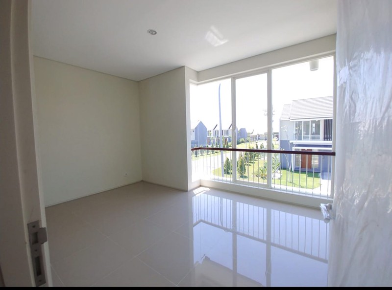 DIJUAL RUMAH MINIMALIS 2 LANTAI SEMI FURNISHED NORWEST PARK